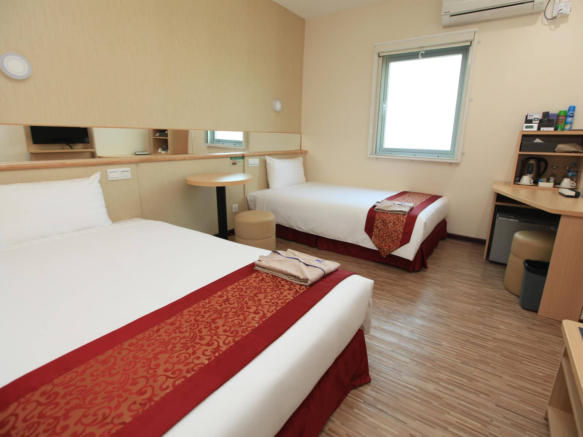 Super Hotel Yangon Luaran gambar