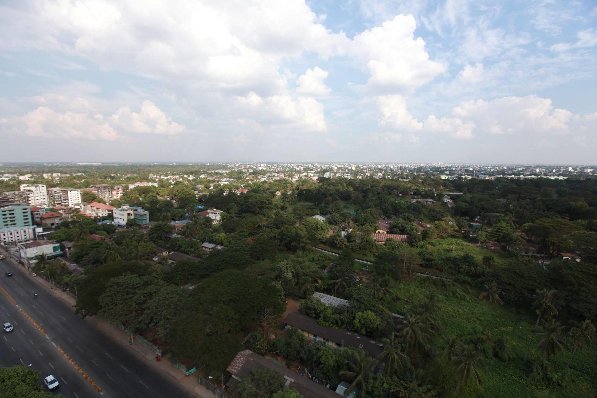 Super Hotel Yangon Luaran gambar