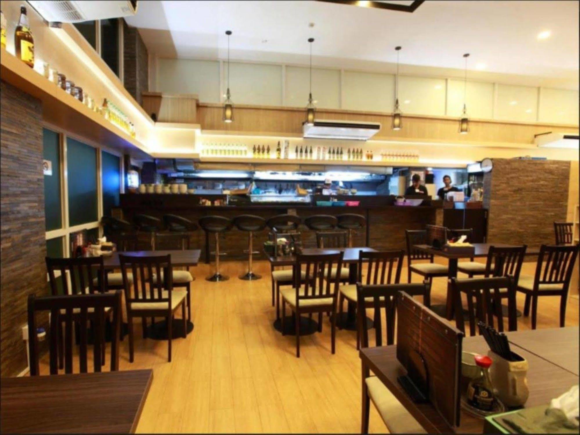 Super Hotel Yangon Luaran gambar