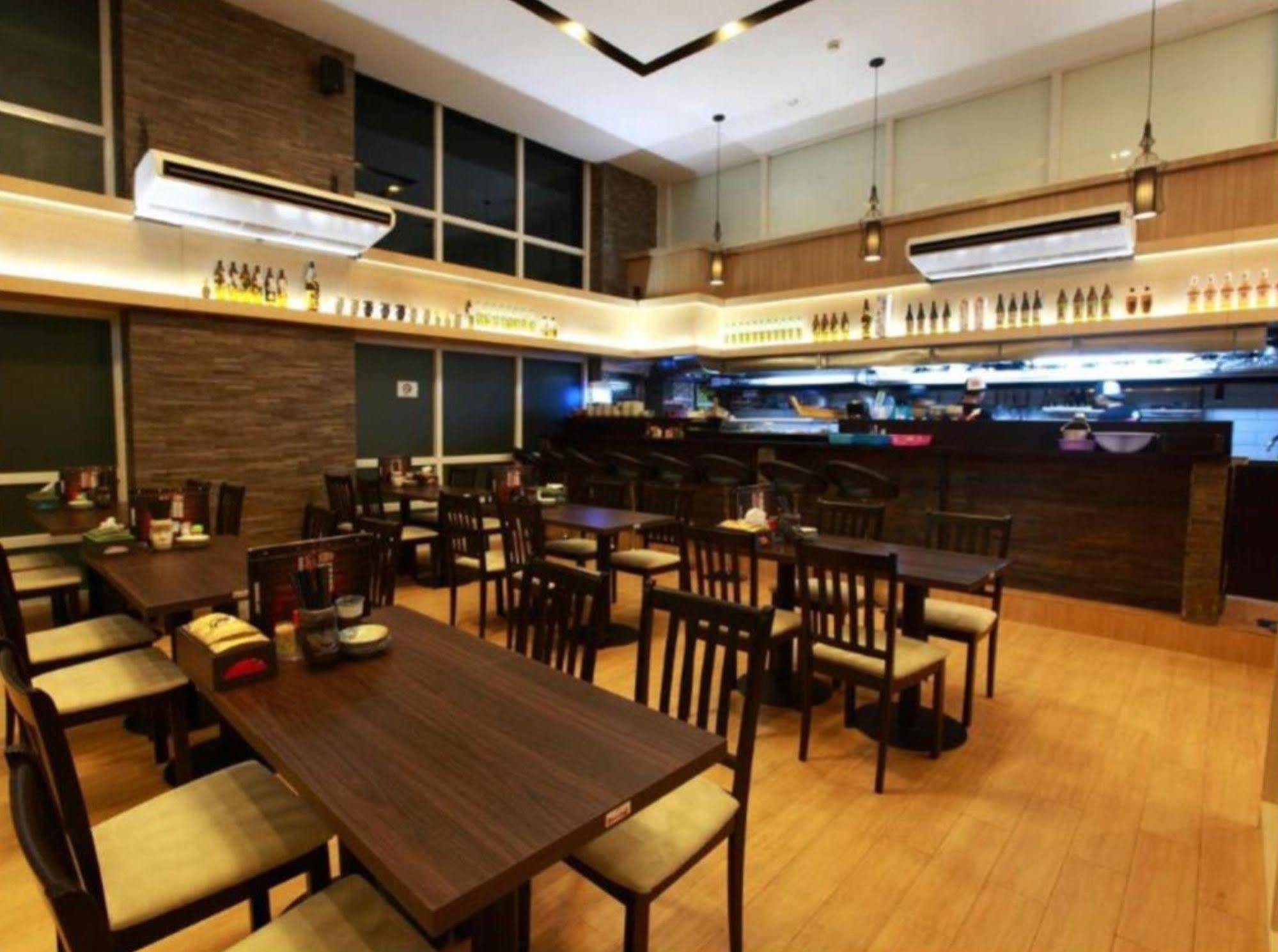 Super Hotel Yangon Luaran gambar