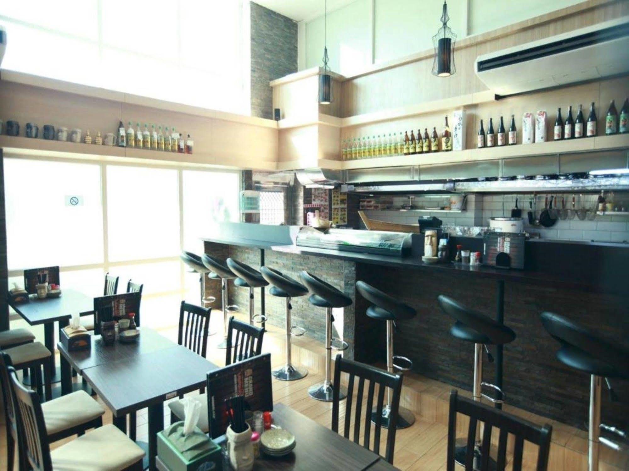 Super Hotel Yangon Luaran gambar